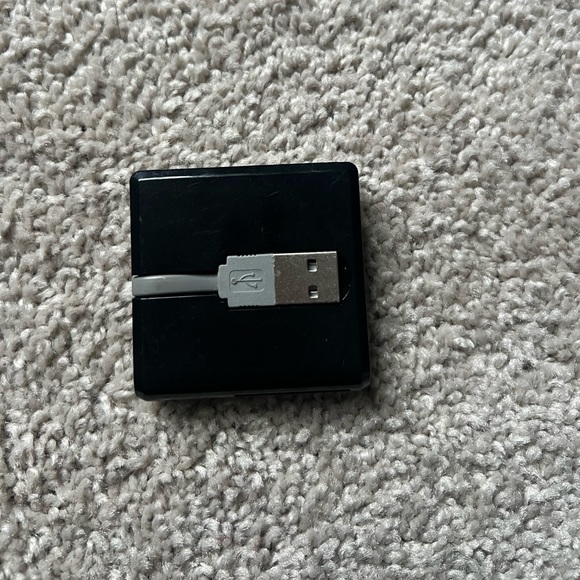 42. Sunpak 72 in 1 Card Reader - Picture 3 of 5